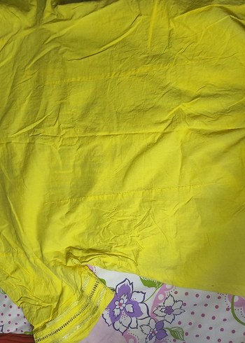 Sarı Düğmeli  Kısa Kollu Bluz - Görsel 4