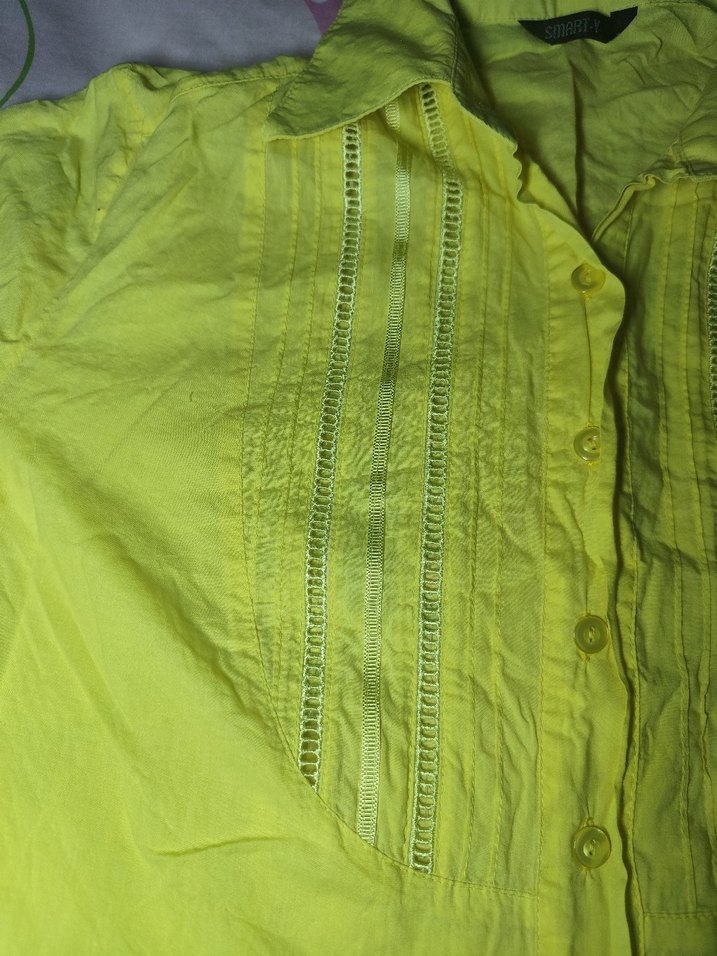 Sarı Düğmeli  Kısa Kollu Bluz - Görsel 2