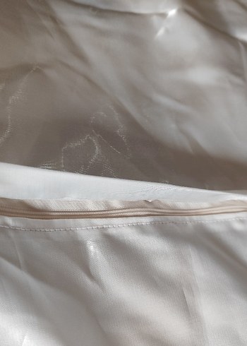 Beyaz yastık kılıfı - Görsel 4