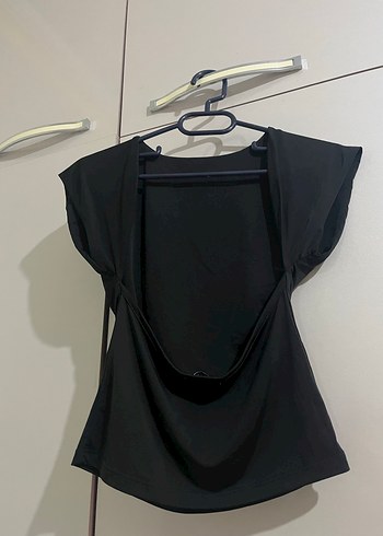 Siyah sırtı açık crop - Görsel 2