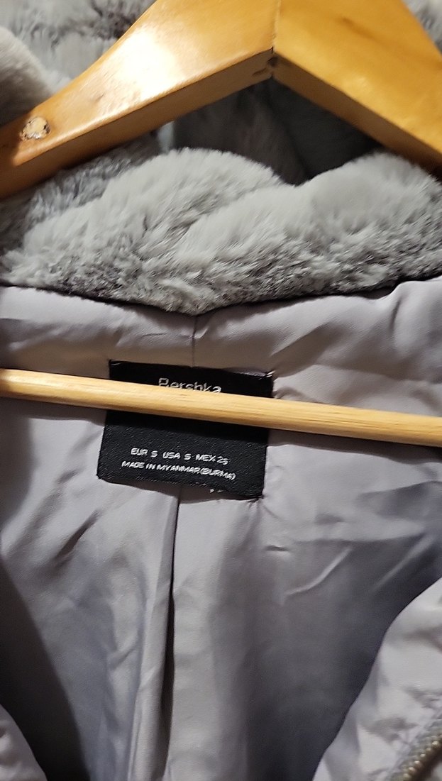 Gri Midi Boy Kapüşonlu Kadın Ceket BERSHKA GRI KÜRK - Görsel 2