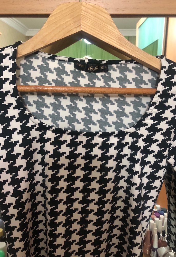 Uzun Kollu Kaz Ayağı Desenli Kare Yaka Bluz - Görsel 4