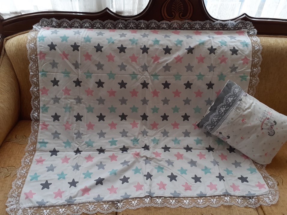 100% Pamuk kumaştan  Yıldız Desenli Çocuk süpriz  yastıklı örtü - Görsel 2