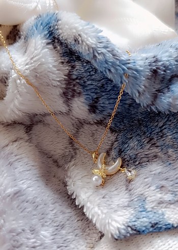 Ay şeklinde inci detayli kolye - Görsel 3