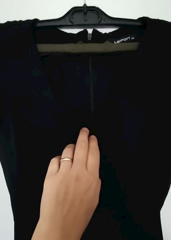 Siyah Drapeli Midi Kadın Ofis Elbisesi - Görsel 4