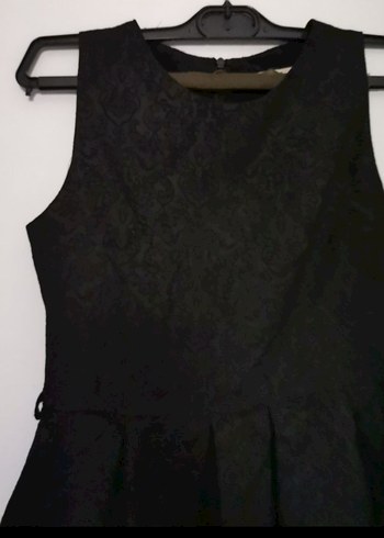 Siyah Midi Kolsuz V Yaka Pilili Elbise - Görsel 2