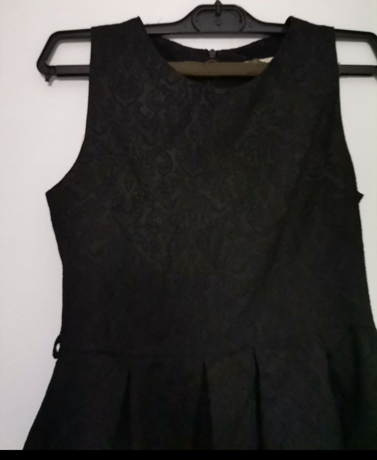 Siyah Midi Kolsuz V Yaka Pilili Elbise - Görsel 2