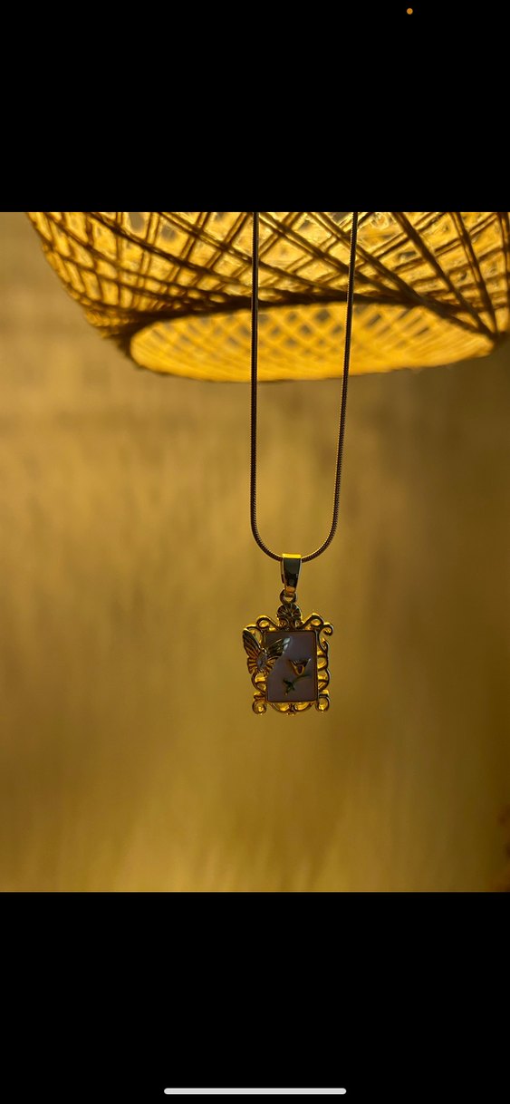 Vintage çiçek detaylı gold kolye - Görsel 2