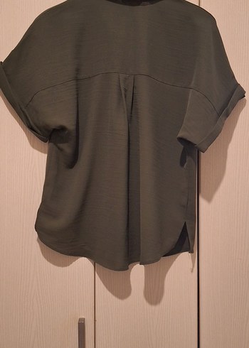 Düğmeli Kısa Kollu Kadın Gömlek - Görsel 2