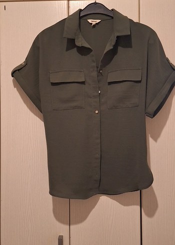 Düğmeli Kısa Kollu Kadın Gömlek - Görsel 3