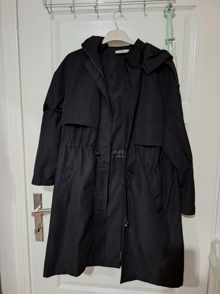 Siyah Kemerli Midi Kadın Yağmurluk - Görsel 3