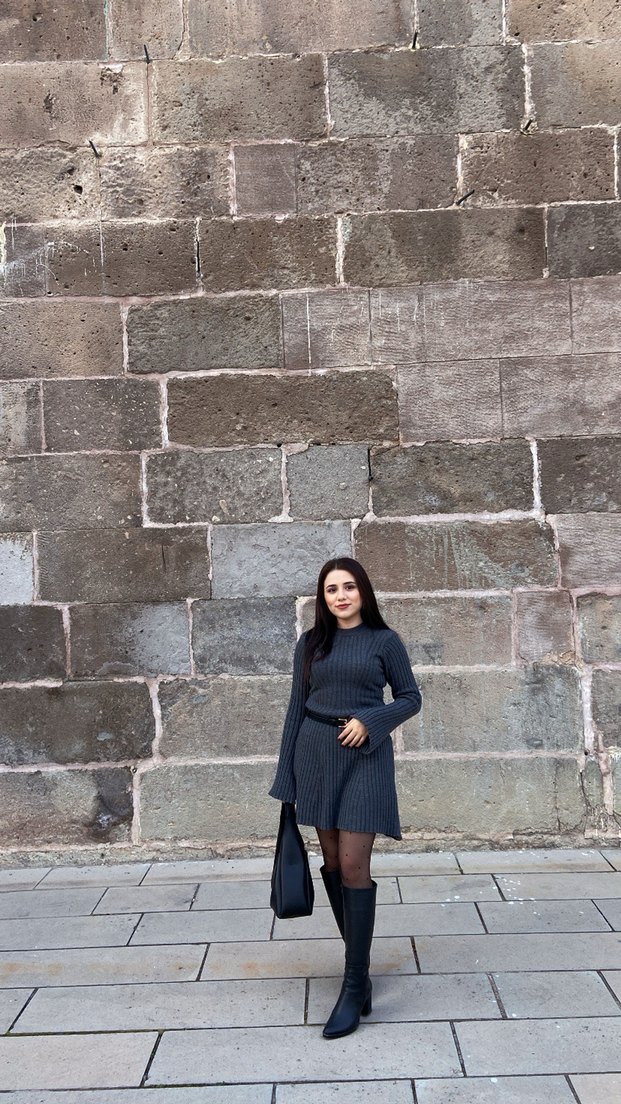 Gri Boğazlı Midi Triko Elbise - Görsel 2