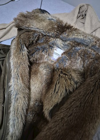 Yeşil Kamuflaj Desenli Kadın Kışlık Ceket - Görsel 2