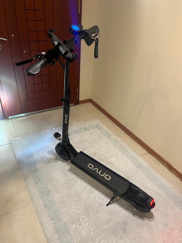 Mavi Çocuk Scooter'ı Dijital Gösterge Paneliyle - Görsel 2