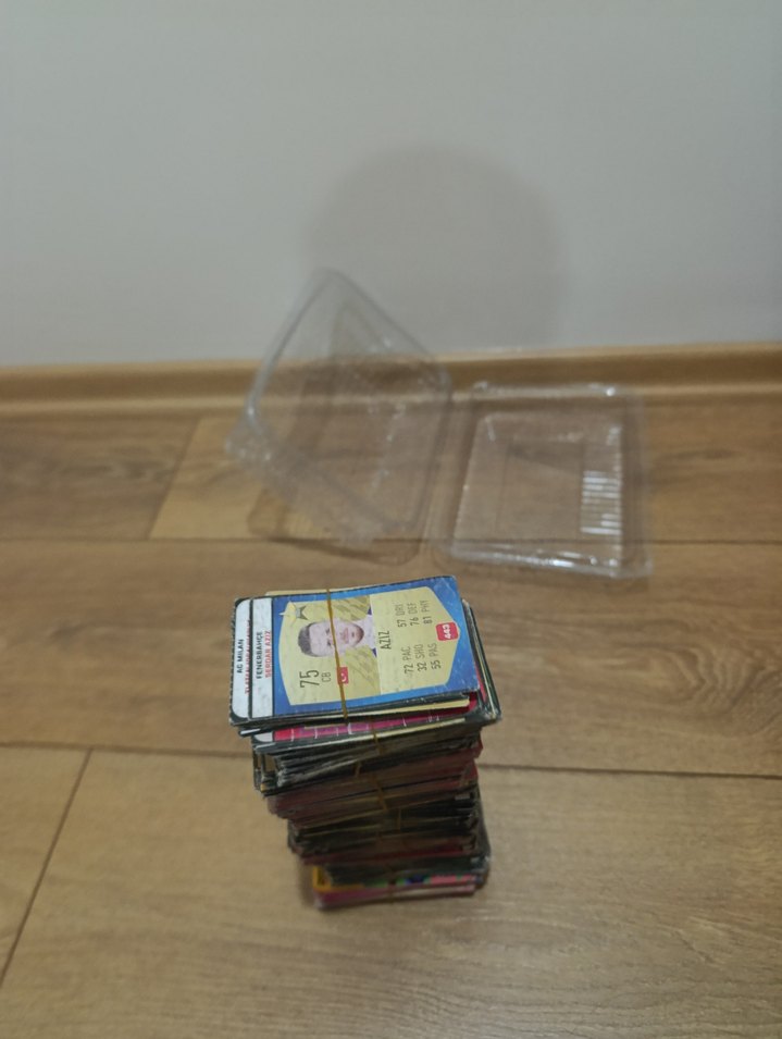 futbolcu oyuncu kartları içerisinde yıldız futbolcuları bapsar - Görsel 5