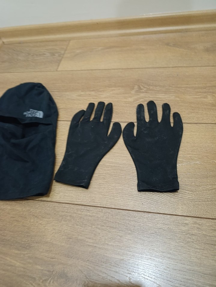 Siyah Baskılı Erkek Eldiveni ve siyah baskılı maske - Görsel 3