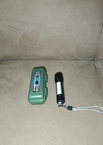 Hafif Haki Renkli Taşınabilir Power Bankiki taraflı ışıgı vardır - Görsel 3