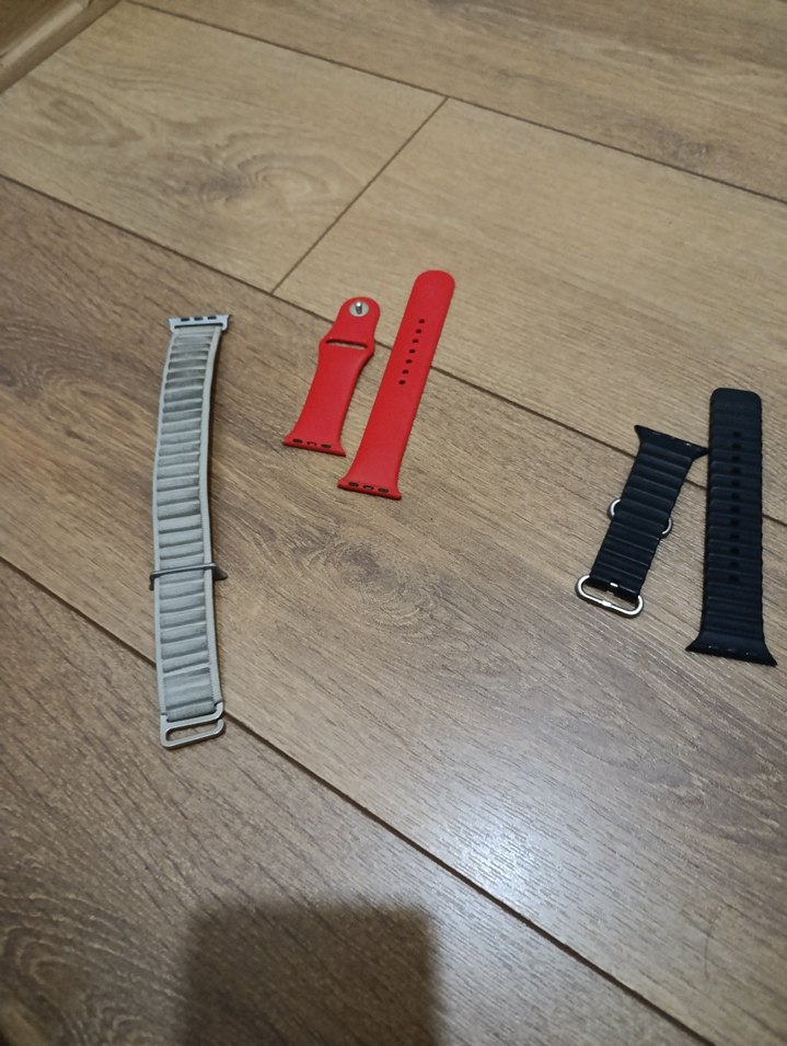 Gri Çok Renkli Akıllı Saat ve Kayış Seti şarjıyla beraberdir - Görsel 2