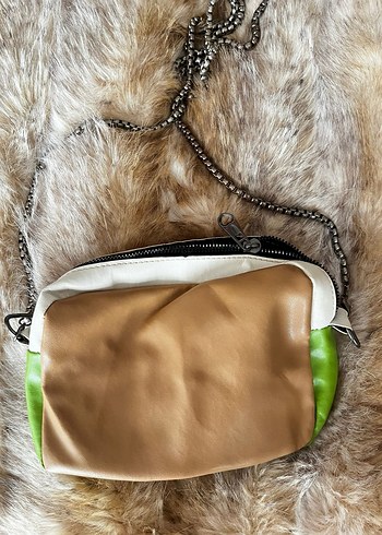 Kürk Detaylı Bej Deri Kadın Çapraz Çanta - Görsel 2