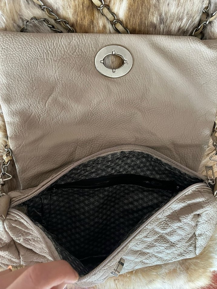 Bej Deri Kadın Çanta Zincir Askılı - Görsel 2