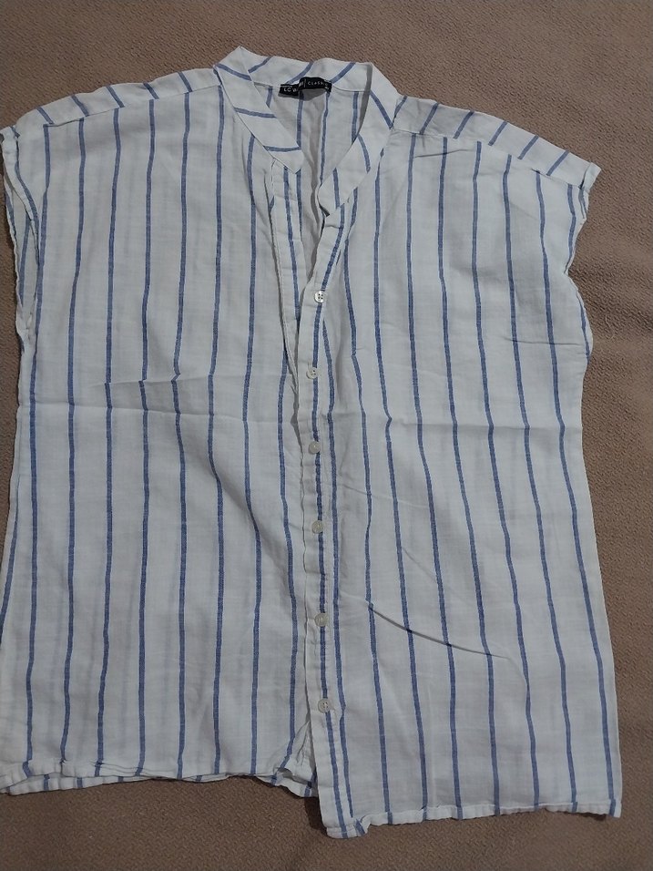 Düğmeli Kolsuz Beyaz Mavi Çizgili Kadın Gömlek - Görsel 2