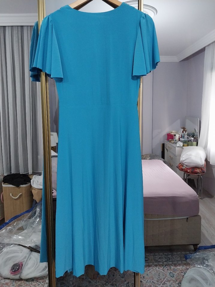 Mavi Uzun Düğmeli V Yaka Kadın Elbise - Görsel 4