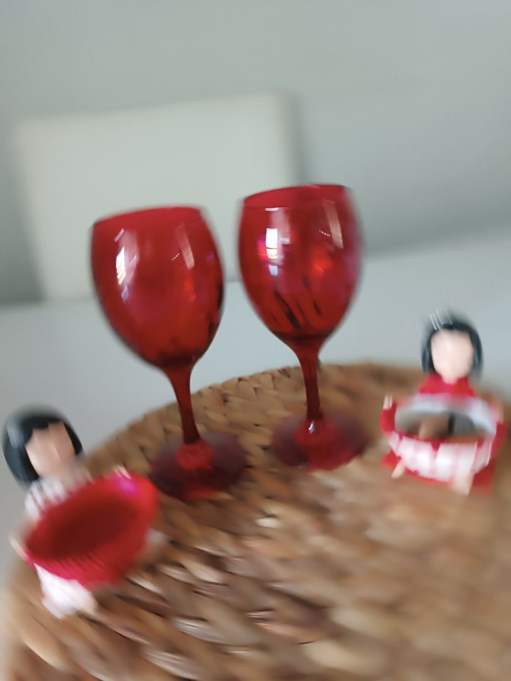 sunumluk kahve yanı 4 parça 
fincan takımı da var isteyen olursa - Görsel 3