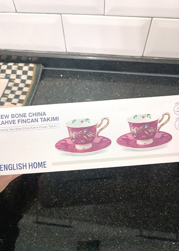 Pembe Çiçekli Altlıklı Porselen Fincan sıfır ikili set - Görsel 4