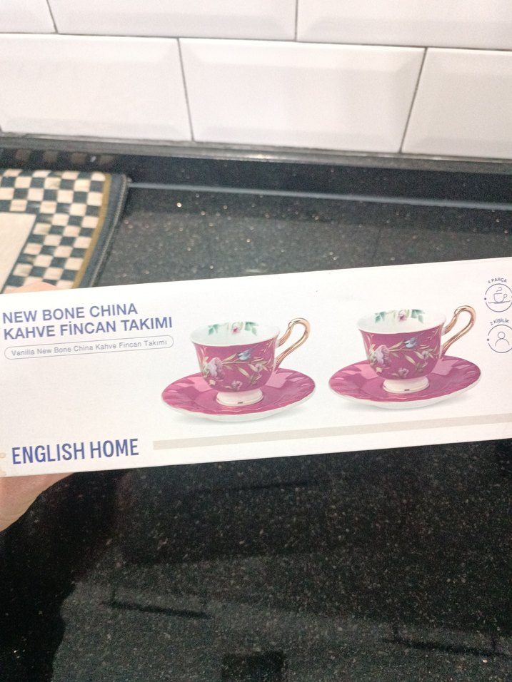 Pembe Çiçekli Altlıklı Porselen Fincan sıfır ikili set - Görsel 4