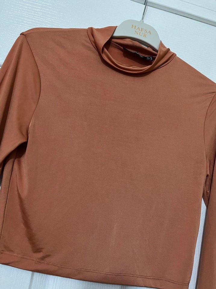 Uzun Kollu Yüksek Yakalı İnce Sweatshirt - Görsel 2