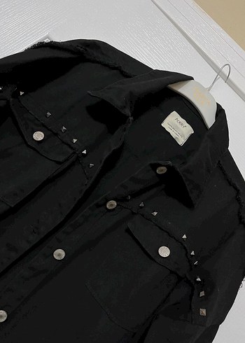 Siyah Düğmeli Bol Kesim Kadın Kot Ceket - Görsel 3