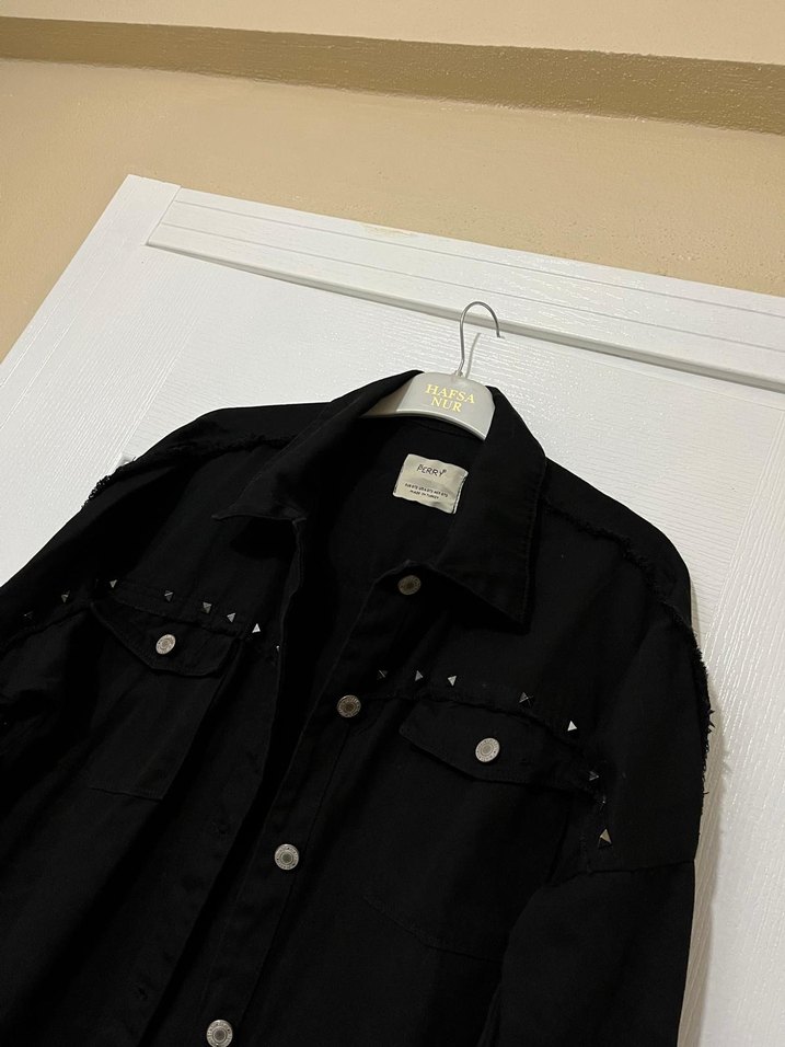 Siyah Düğmeli Bol Kesim Kadın Kot Ceket - Görsel 2