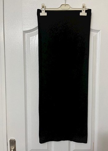 Siyah Saten Uzun Etek Yırtmaçlı - Görsel 2