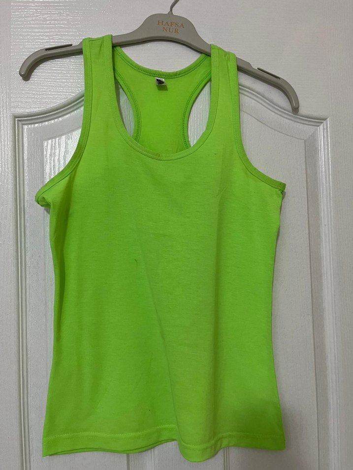 Kırmızı Spor Kadın Atlet - Görsel 2