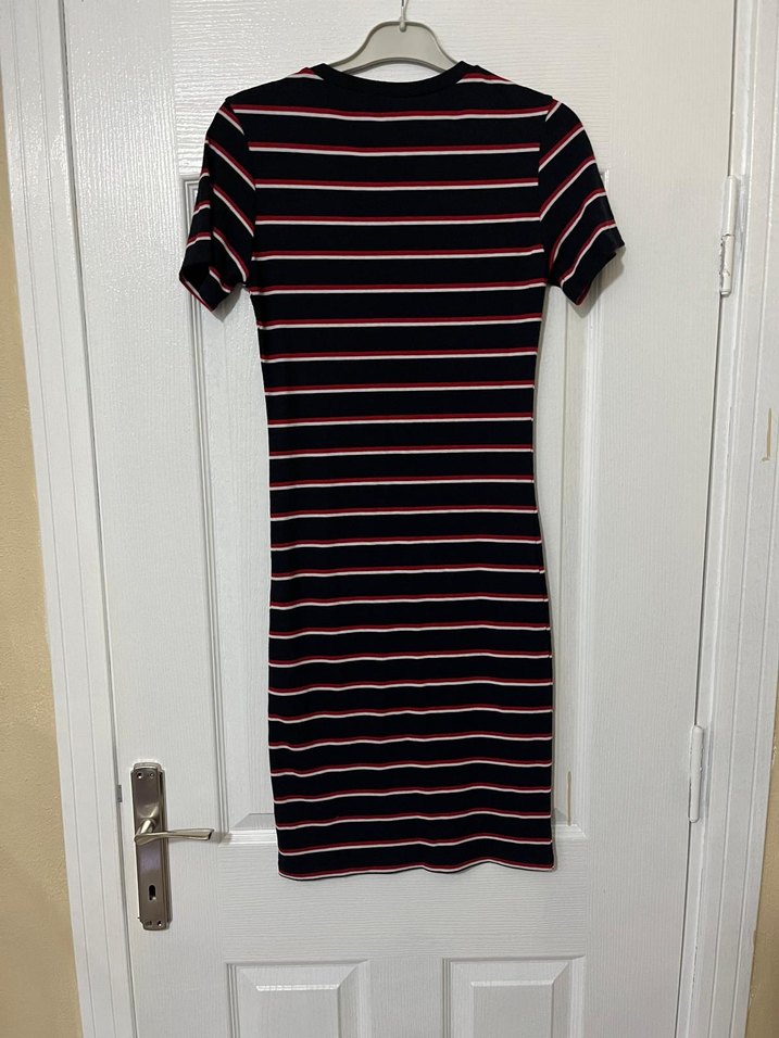 Çizgili Kısa Kollu Midi Elbise - Görsel 2