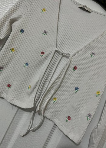 Nakışlı Beyaz Kız Bolero, Uzun Kollu, V Yaka - Görsel 2