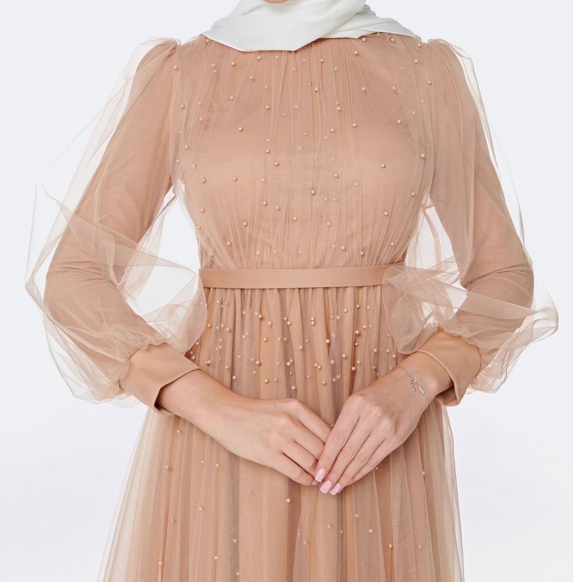 Bej Uzun Drapeli İşlemeli Abiye Elbise - Görsel 2