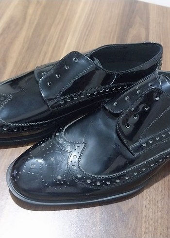 Siyah Parlak  Erkek Klasik Ayakkabı 40 numara
pabloby marka - Görsel 2