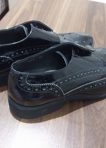 Siyah Parlak  Erkek Klasik Ayakkabı 40 numara
pabloby marka - Görsel 3