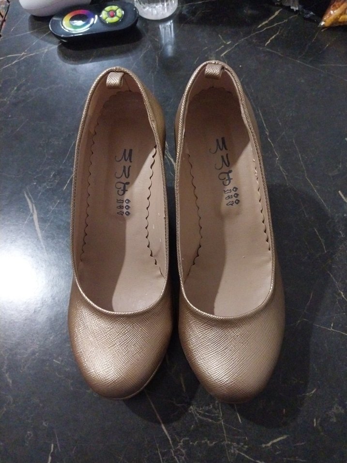 Bej Parlak Tokalı Dolgu Topuk Kadın Babet - Görsel 2