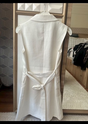 Kadın Beyaz Keten Kolsuz Mini Yelek - Görsel 2