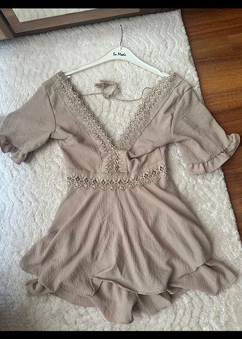 Dantel Detaylı V Yakalı Kısa şort elbise - Görsel 2