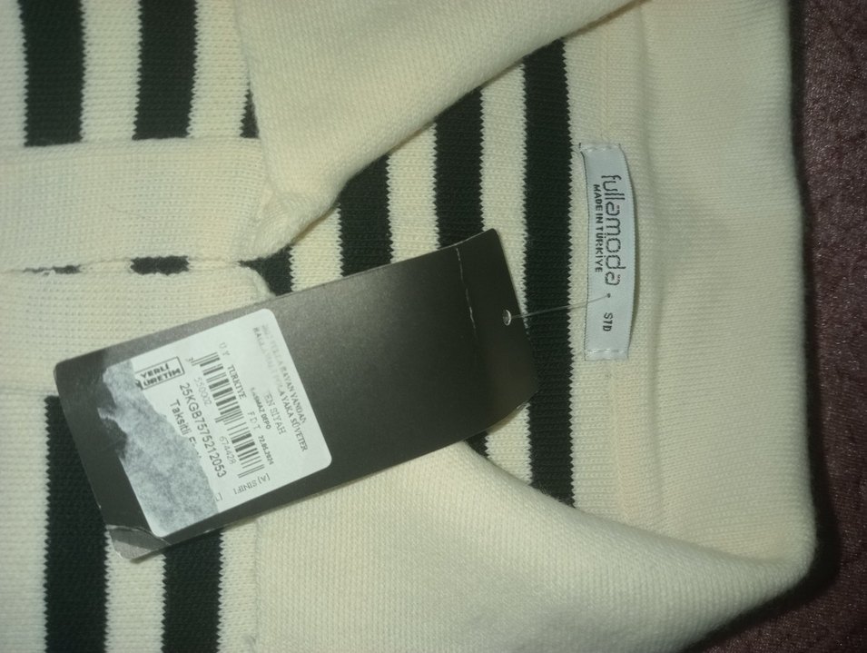 Zebra Desenli Kısa Kollu Triko Kadın Süveter - Görsel 3