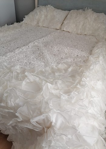 Beyaz Parlak Düz Yatak Örtüsü - Görsel 6