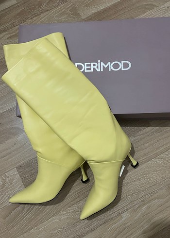 Derimod Pastel Sarı Gerçek Deri Topuklu  Çizme - Görsel 8