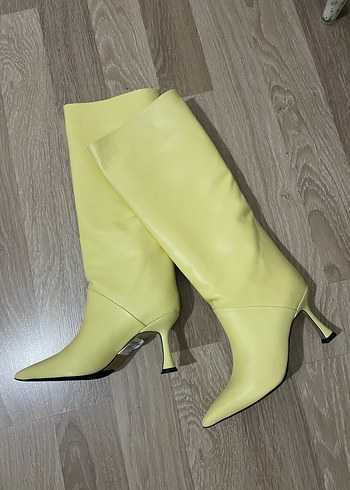 Derimod Pastel Sarı Gerçek Deri Topuklu  Çizme - Görsel 6