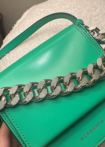 Academia Gerçek Deri  Zincir Detaylı Yeşil Çanta - Görsel 2