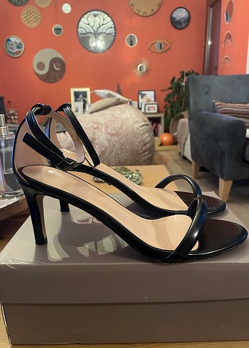 Derimod Gerçek Deri Topuklu Sandalet - Görsel 3