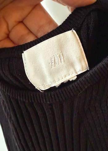 H&M bedene oturan siyah elbise - Görsel 5