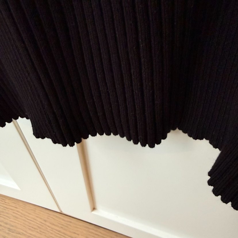 H&M bedene oturan siyah elbise - Görsel 3